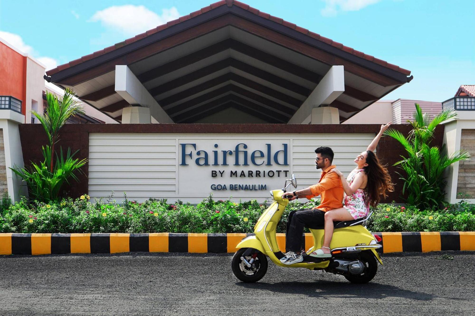 Отель Fairfield By Marriott Goa Бенаулим Экстерьер фото